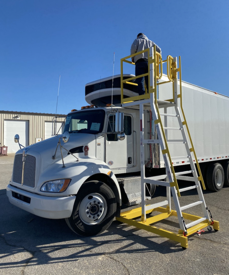 this image shows mobile truck repair in Lexington, Kentucky